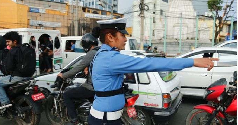 दुई हजार चार सय बयानब्बे जना ट्राफिक कारबाहीमा