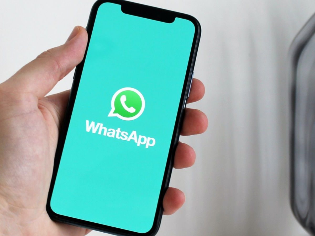 भिडियो कल अब झन् रोचक : व्हाट्सएपले ल्यायो एआई ब्याकग्राउन्ड सुविधा