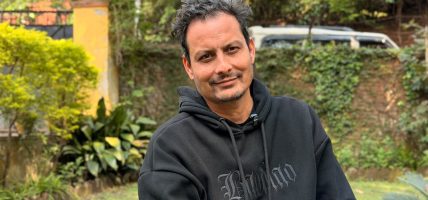 ‘लालीबजार’ आमा र छोरीको कथा हो : निर्देशक तथा लेखक थापा