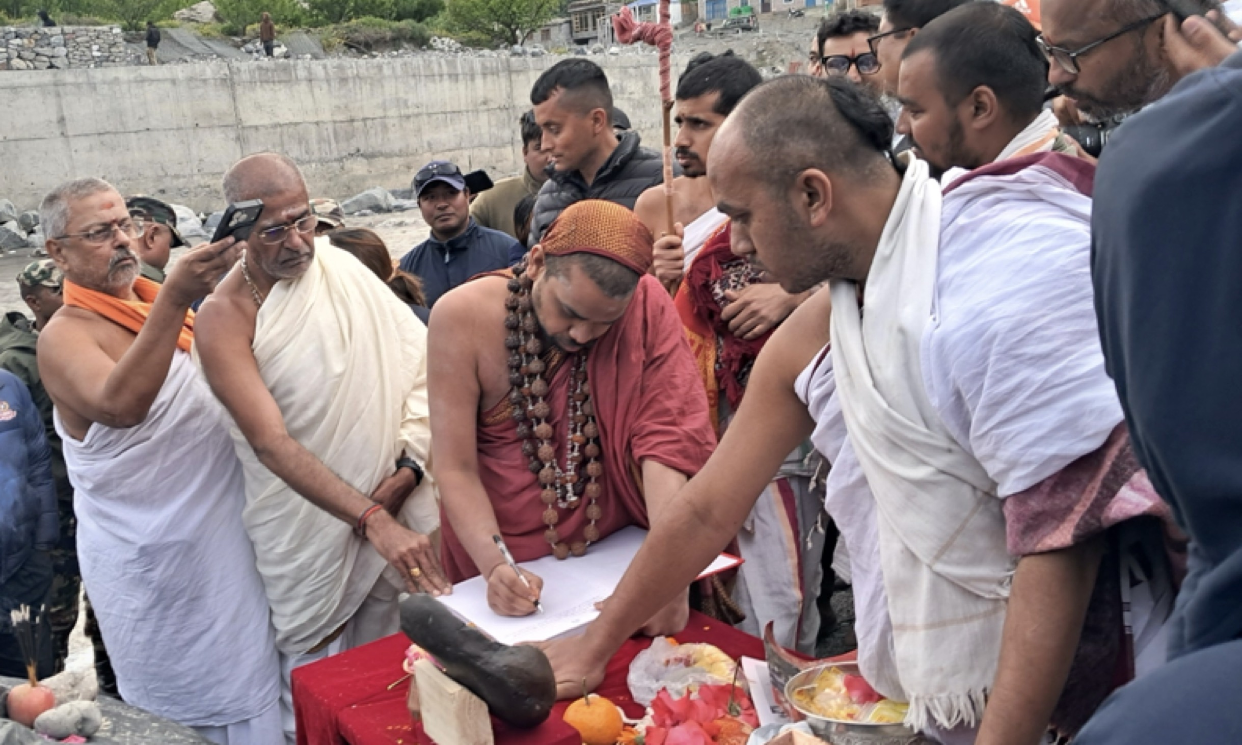 मुस्ताङमा शालिग्राम मूर्ति स्थापना