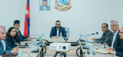 संविधान संशोधनका लागि बहसपत्र तयार गर्न गठित कार्यदलद्वारा राजनीतिक दलका नेताहरुसँग छलफल