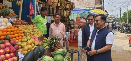 बजार अनुगमनमा मकवानपुर प्रशासन कडा, नियम उल्लंघन गर्नेलाई कारबाहीको चेतावनी