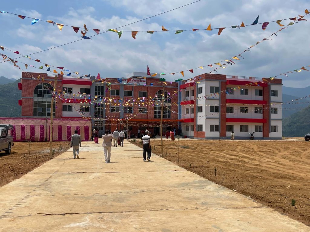 फलेवास नगरपालिकाले आजदेखि आफ्नै भवनबाट सेवा प्रवाह गर्दै