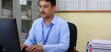 सेवासुविधा बढाउन विद्यालय कर्मचारीको माग