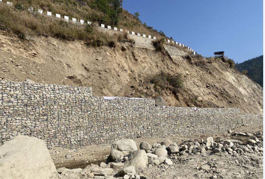 वर्षा नहुँदा बिपी राजमार्गको पूर्वाधार निर्माणमा सहजता