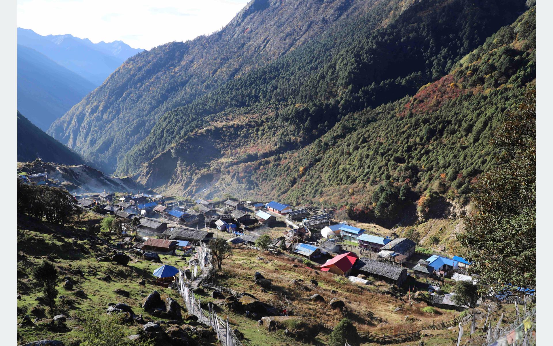 चीनसँगको छोटो व्यापारिक नाका ओलाङचुङ्गोला पुनःसञ्चालन