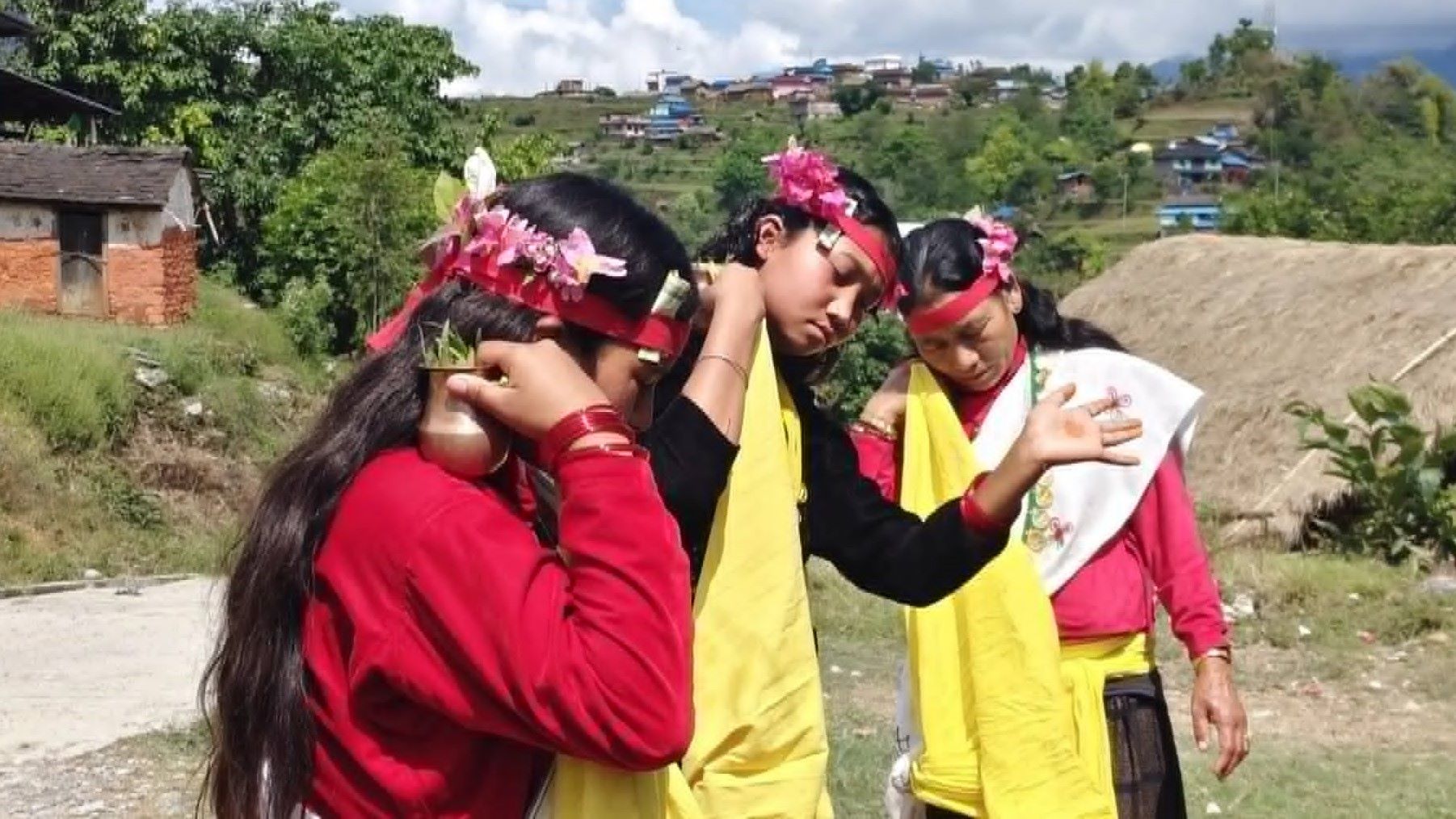 ‘सती घाटु’ नाच संरक्षण गर्दै बडिगाड र गलकोट