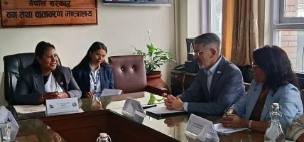 कृषिमन्त्री चौधरीसँग विश्व बैंकका व्यवस्थापकको भेटवार्ता