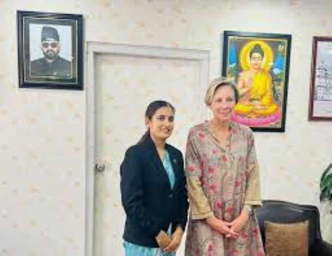 मन्त्री वादीसँग राजदूत लोरेन्जोको शिष्टाचारबीच भेट
