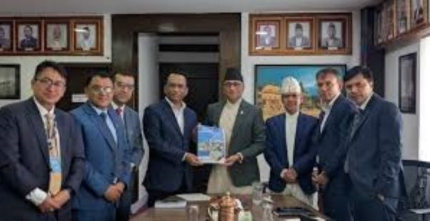 राष्ट्र बैंकको प्रतिवेदन अर्थमन्त्रीसमक्ष पेस