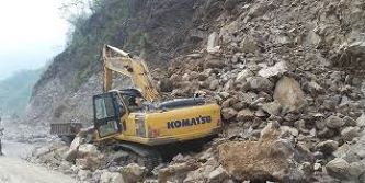 पहिरोले डोजर पुर्दा चालकको मृत्यु