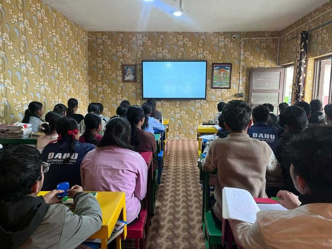कच्ची सडक पुगेको त्यो गाउँ, जहाँबाट देशकै उत्कृष्ट शिक्षाको सुगन्ध फैलिँदै छ