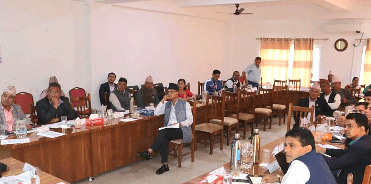 कर्णालीका जनप्रतिनिधिसँग अन्तरसरकार सम्बन्धबारे छलफल