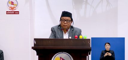 राहत कोटाका शिक्षकलाई स्थायी दरबन्दीमा ल्याउन महावीर पुनको आग्रह