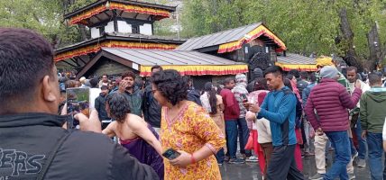 चार दिनमा ५० हजार बढी भक्तजनद्वारा मुक्तिनाथको दर्शन