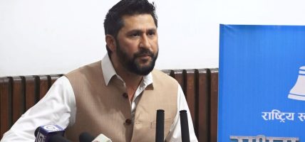 अदालतबाट न्यायलाई हाँसोको विषय नबनाइयोस : रवि लामिछाने
