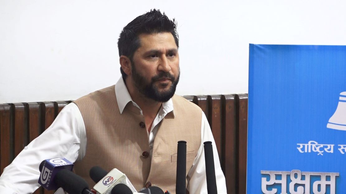 अदालतबाट न्यायलाई हाँसोको विषय नबनाइयोस : रवि लामिछाने