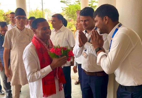 मधेशका गृहमन्त्रि महतोद्वारा सर्लाही अदालत र कारागारको अनुगमन मधेशका गृहमन्त्रि महतोद्वारा सर्लाही अदालत र कारागारको अनुगमन