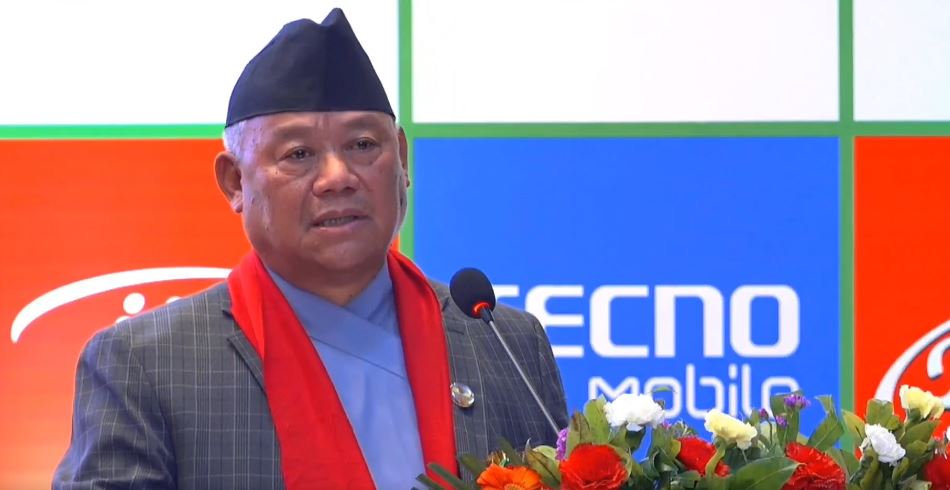 मोबाइल व्यवसायीमा उत्साह नदेखिनु चिन्ताको विषय : भीष्मराज आङ्देम्बे