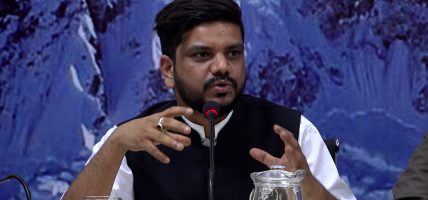 भिजिट भिसामा घरेलु कामदार बनेर विदेशिने महिलाको तथ्यांक राज्यसँग छैन : मन्त्री यादव