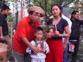 सडकमा किताब बेचेर संसदको छुट्टी मनाउँदै महावीर
