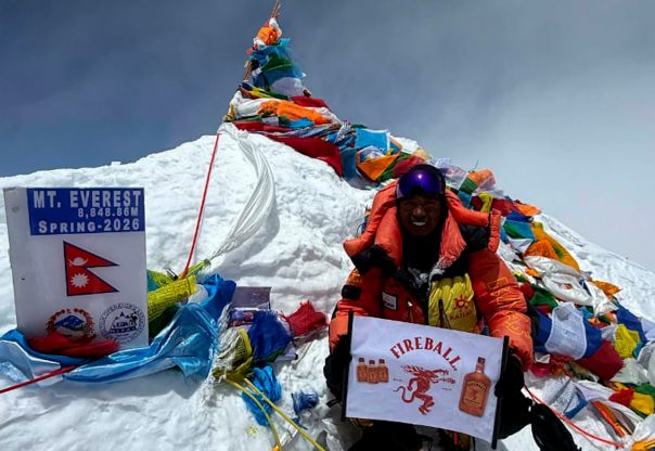 एकै घरका दाजुभाईको हिमाली सफलता : जीवनले सगरमाथा चुमे, शुभराजले लोत्से एकै घरका दाजुभाईको हिमाली सफलता : जीवनले सगरमाथा चुमे, शुभराजले लोत्से