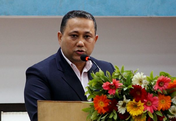 आर्थिक समृद्धिका लागि आर्थिक कूटनीति केन्द्रमा हुनुपर्छ : शिशिर खनाल आर्थिक समृद्धिका लागि आर्थिक कूटनीति केन्द्रमा हुनुपर्छ : शिशिर खनाल