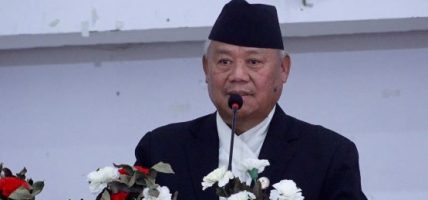 विगत बिर्सेर सकारात्मक सोचका साथ अघि बढ्न नेता आङदेम्बेको आग्रह