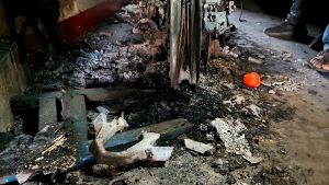 इलेक्ट्रीक स्कुटीमा आगलागी हुँदा एकै परिवारका चारजना गम्भीर