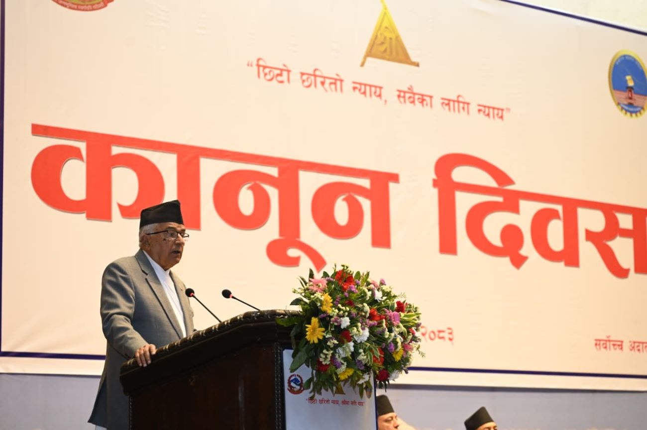 विधिद्वारा स्थापित पद्धति र परम्परा पालनामा तलमाथि हुन थाले समाज भयभित हुन्छ : राष्ट्रपति