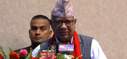 जनताको वासस्थान र रोजगारीको अधिकार खोसिँदै गएको छ : माधव नेपाल