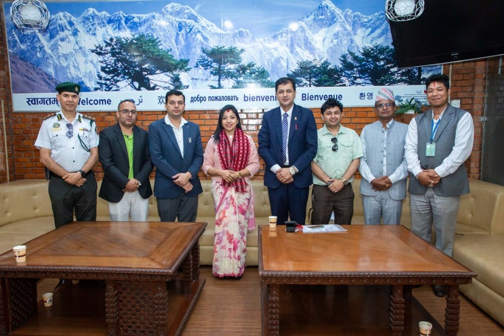 कान्स फिल्म फेस्टिभलमा सहभागी हुन कार्यवाहक प्रमुख डंगोल फ्रान्स प्रस्थान