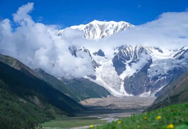रानी सैन गइरहेको टोलीमाथि हुम्लाका नागरिकले गरे आक्रमण, पाँच जना घाइते रानी सैन गइरहेको टोलीमाथि हुम्लाका नागरिकले गरे आक्रमण, पाँच जना घाइते