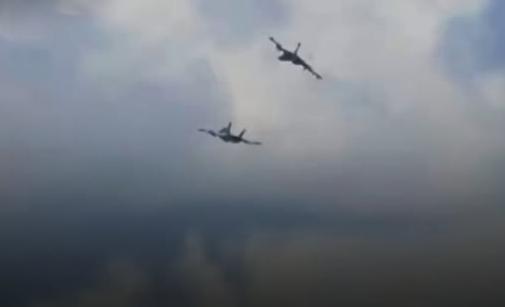 अमेरिकामा हवाई प्रदर्शनका क्रममा दुई सैन्य विमान ठोक्किए, चारै चालक सुरक्षित