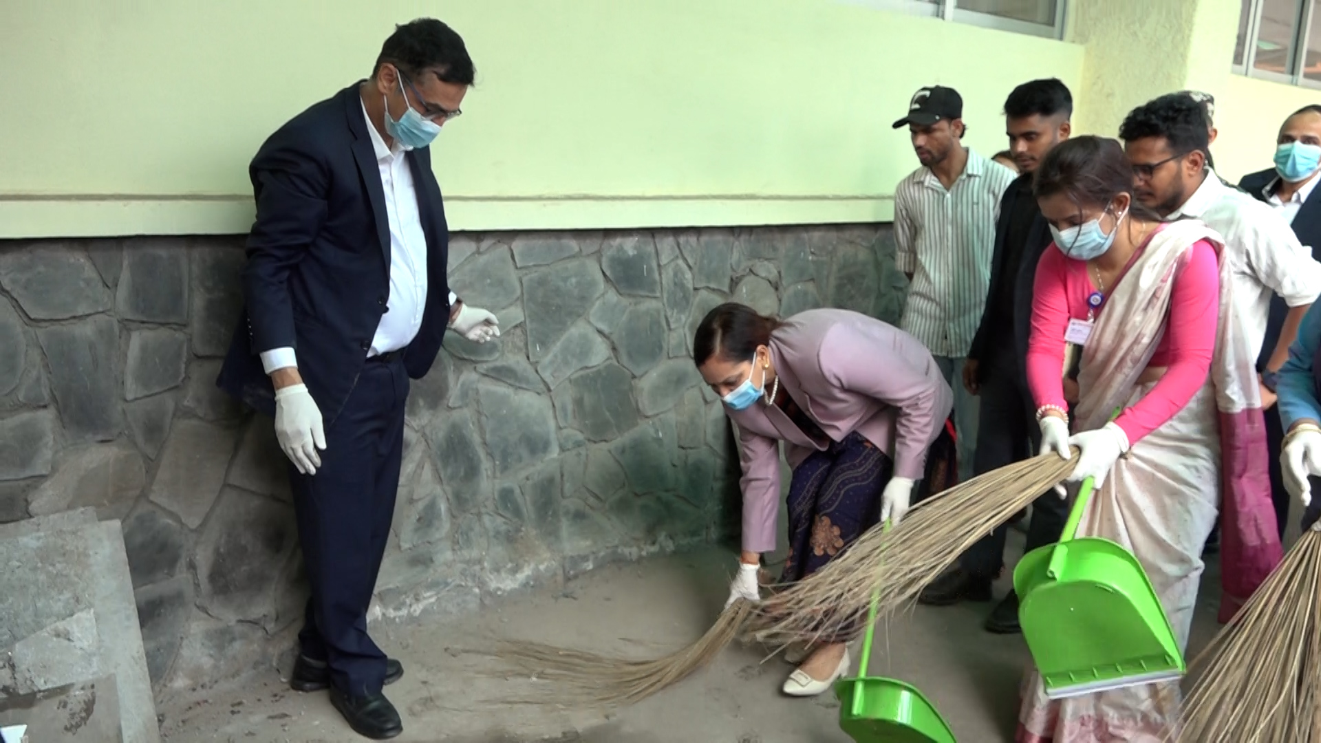 सरसफाइ सप्ताह अभियान सुरु गर्दै मन्त्री मेहेताले भनिन् : अभियान घर–घरमा चलाऔं