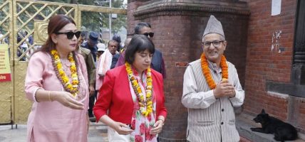 बेलायतका ‘इण्डो प्यासिफिक’ मन्त्रीद्वारा पशुपतिनाथको दर्शन