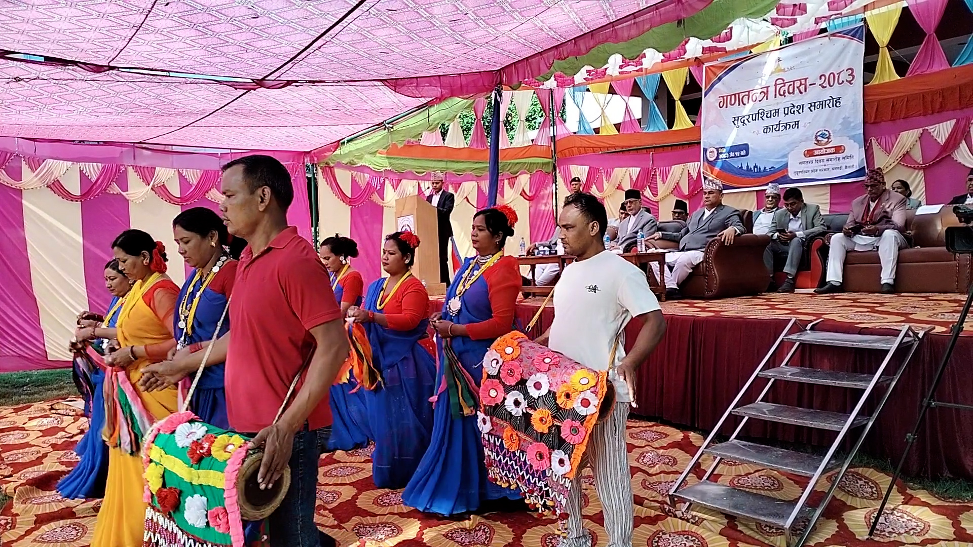 सुदूरपश्चिममा गणतन्त्र दिवस : गणतन्त्रबारे कसले के भने ?