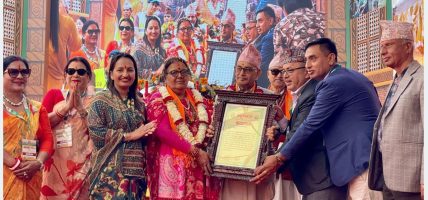 उद्योगपति पाण्डेद्वारा महायज्ञमा ५४ लाख बढी दान