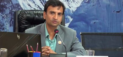 सडक सुरक्षा सुधारमा सरकार गम्भीर हुनुपर्छ : सभापति गजुरेल