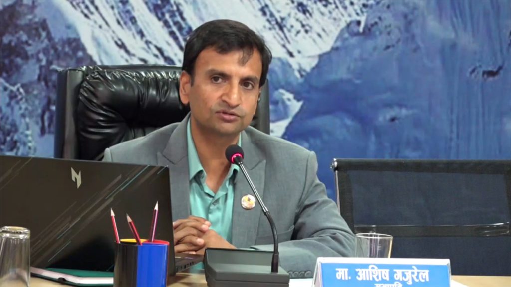 सडक सुरक्षा सुधारमा सरकार गम्भीर हुनुपर्छ : सभापति गजुरेल
