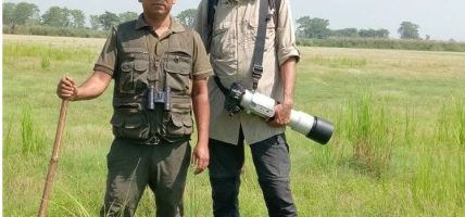 वन्यजन्तुसँग साक्षात्कार गराउँदै कुम ठाकुर