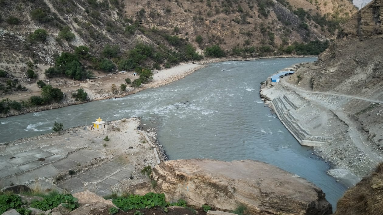 प्राकृतिक र धार्मिक महत्व बोकेको दोमुख अझै पूर्वाधारविहीन
