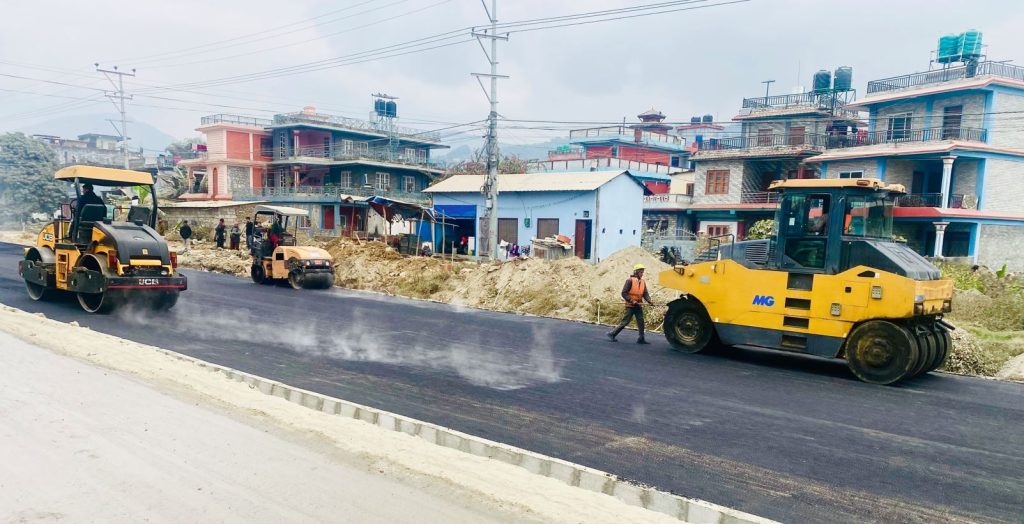 मुग्लिन–मलेखु सडकमा कालोपत्रको तयारी