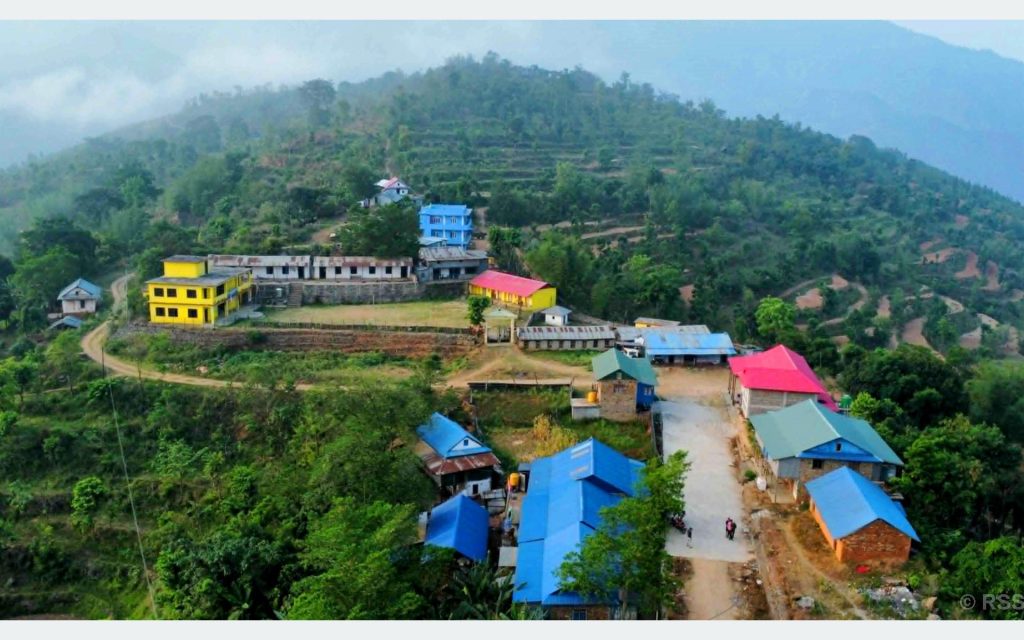 अभावमै उपलब्धि खोज्दै ‘सगरमाथा मावि सिक्रेटार’