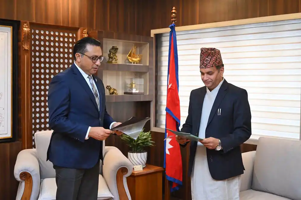 धितोपत्र बोर्डका अध्यक्ष भट्टले लिए पद तथा गोपनीयताको सपथ