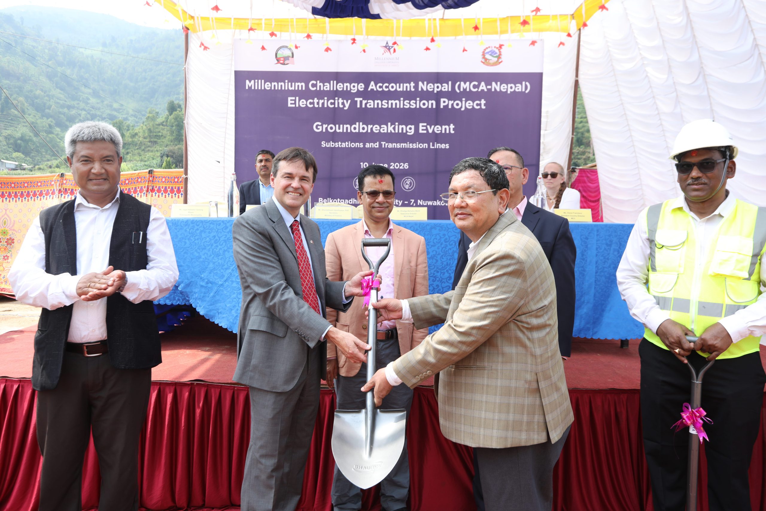 एमसिए–नेपालद्वारा नेपालको ऊर्जा ग्रिड र क्षेत्रीय ऊर्जा व्यापार सुदृढ पार्न दुई नयाँ सबस्टेशन र २९७ किमि प्रसारण लाइन निर्माण कार्य शुभारम्भ