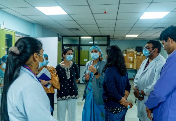 औषधी अभाव तत्काल हटाउन र कम्पनीहरूको नियमन गर्न स्वास्थ्य मन्त्रीको निर्देशन