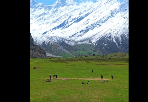 आलेख– अपि हिमालको काखमा क्रिकेटः ‘खेलबाट खुल्दै पर्यटनको नयाँ ढोका’ आलेख– अपि हिमालको काखमा क्रिकेटः ‘खेलबाट खुल्दै पर्यटनको नयाँ ढोका’