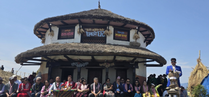 त्रिकोण क्यानभासमा उतारियो सिन्धुली कला घर