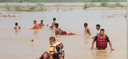दाउरा निकाल्ने क्रममा बागमती नदीमा डुबेर रौतहटमा दुई बालकको मृत्यु